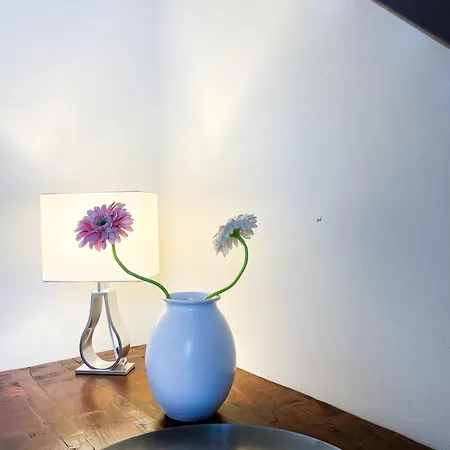 Apartamento Comecasa Ampio Bilocale In Piazza San Secondo *