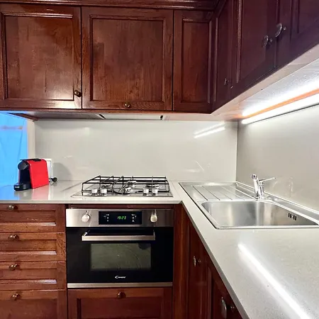 Comecasa Ampio Bilocale In Piazza San Secondo *