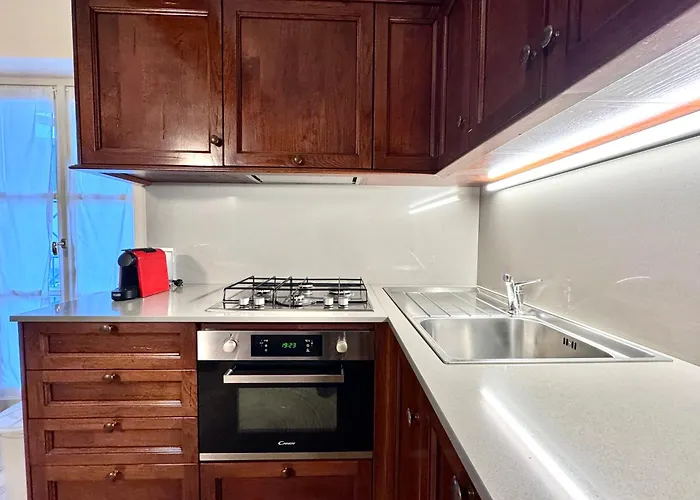 Comecasa Ampio Bilocale In Piazza San Secondo *