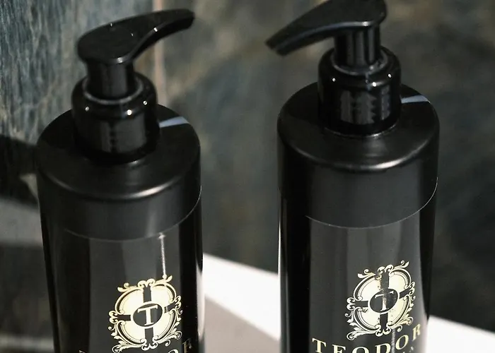 Comecasa Ampio Bilocale In Piazza San Secondo